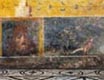 Domus di Dionisio: affresco parietale con maschera e volatile